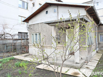 Casa de vanzare, 4 camere zona Afi Palace, Ploiești