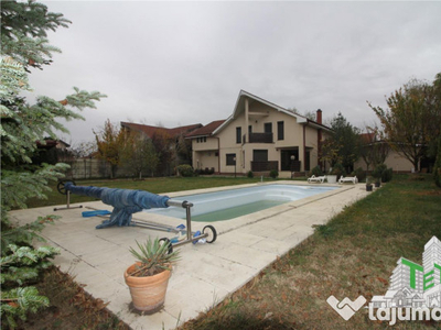 Casa/Vila de cu 1000 mp teren si piscina in Pipera