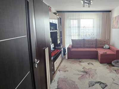 De vanzare apartament, 3 camere, decomandat, 72 mp, CUG, Pepinierii, Cod 154332