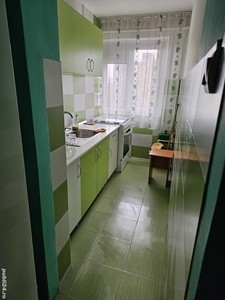 Închiriez apartament