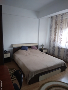 Inchiriez apartament in zona Compozitorilor