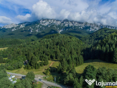 Locatie cu privelisti memorabile, la poalele Masivului Posta