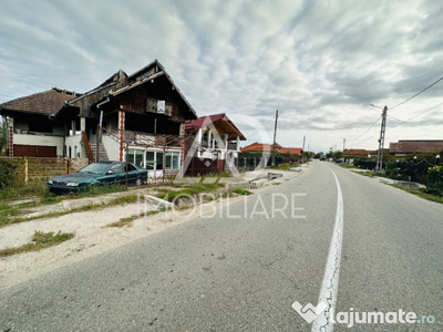 Vânzare teren + 2 case situate în Comuna Telești , Sat Șomănești