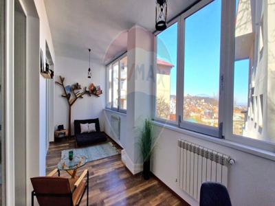Apartament 3 camere inchiriere in bloc de apartamente Brasov, Centrul Civic