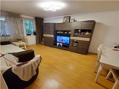 Vanzare Apartament 3 Camere Decomandat BerceniAleea Terasei