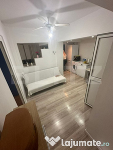 Apartament, 3 camere, 65mp, zona careiului