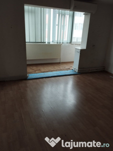 Apartament 3 Camere Gării zona Petru Rares