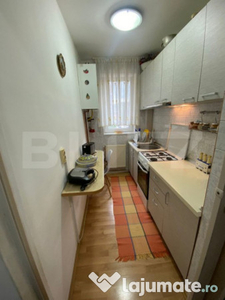 Apartament 3 camere, semidecomandat, 50 mp