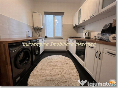 Apartament 3 camere zona Centru