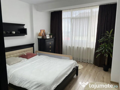 Apartament cu 3 camere decomandate Zona Burdujeni - Calistrat Hogas