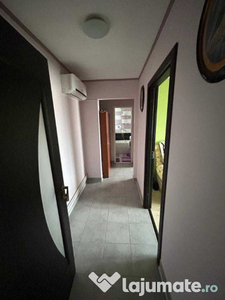 Apartament de 3 camere zona Tractorul,