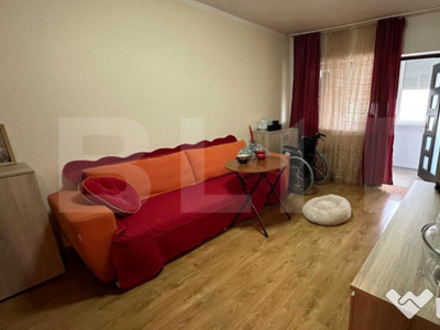 Apartament decomandat 2 camere, balcon inchis, zona strazii