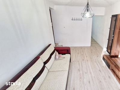 Apartament cu 3 camere, 62 mp, balcon, parcare, etajul 1, zona Eroilor