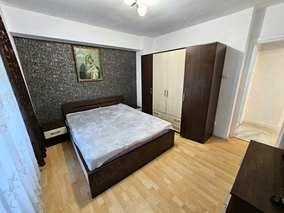 De inchiriat apartament cu 3 camere, zona Modern