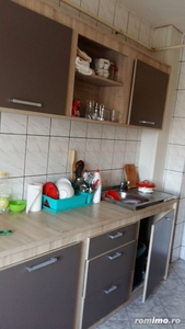 Inchiriez apartament cu 1 camera in zona Banatului