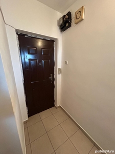 Închiriez apartament doua camere decomandat