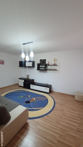 Ofer spre închiriere apartament cu 2 camere