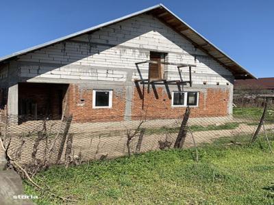 Casa, zona centrala suprafata construita 150 mp.