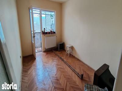 Apartament 3 camere / Balcon / Bl Seuca / Etaj 3