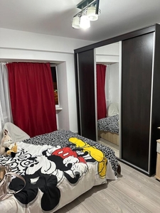 Apartament 2 camere, zona Piata Mare , 52 mp , 300 euro