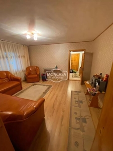 Apartament 2 camere zona Scoala 11, parter