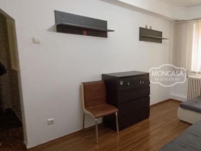 Apartament 2 camere zona Scoala 7, parter