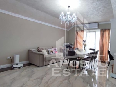 Apartament 3 camere, zona centrala, Remetea Mare