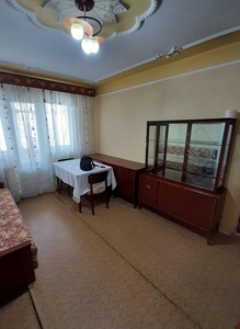 Apartament 3 camere, zona Sc.7, mobilat si utilat, pret 300 euro neg