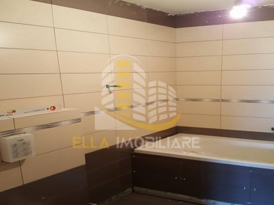 Apartament 3 camere, zona Stejai