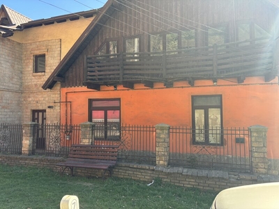 Casa Busteni stradal, ideal spatiu cazare