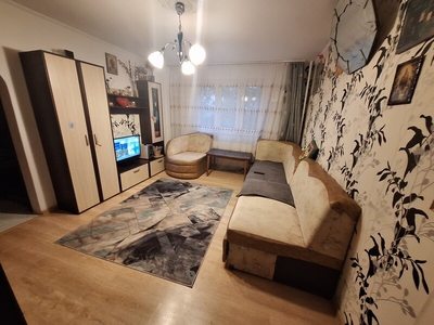 Inchiriere apartament 2 camere Teiul Doamnei Inchiriez apartament 2cam la parter cu ba