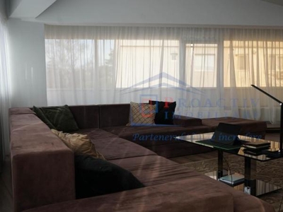 Penthouse, Bloc Nou, Zona Centrala 4C896