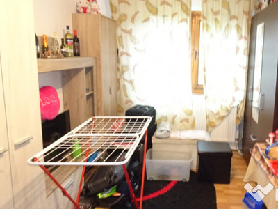 Vand apartament cu 2 camere in Deva, zona Dacia (Romanilor), etaj 1,