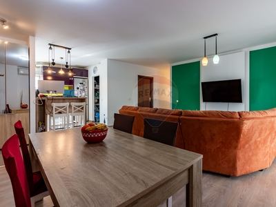 Apartament 4 camere vanzare in bloc de apartamente Bucuresti, Baneasa