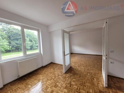 Apartament 4 camere, zona Tractoru, Brasov