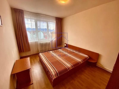 Apartament de vanzare in Sibiu - 3 camere decomandat cu balcon, zona Ciresica de vanzare