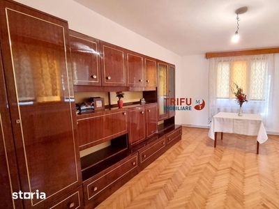 Casa de inchiriat 3 camere pivnita 700 mp teren zona Cetate