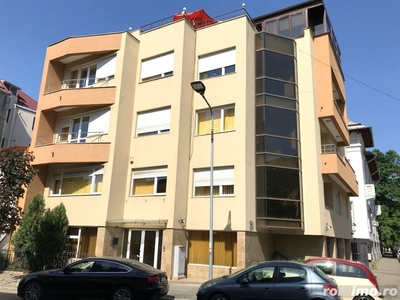 Cladire de birouri în zona Cismigiu - 930mp