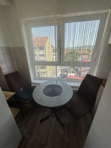 Închiriez apartament