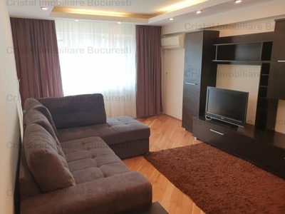 Inchiriez apartament 3 camere, pe Bulevardul Unirii