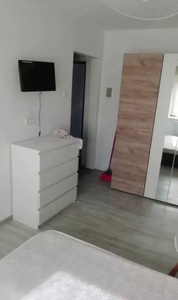 Inchiriez apartament cu o camera