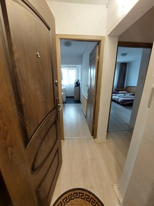 Propietar inchiriez apartament o camera!