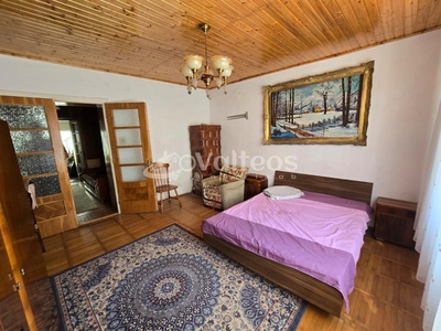 Resita, de vanzare casa, curte si gradina, 565 mp, zona Lend