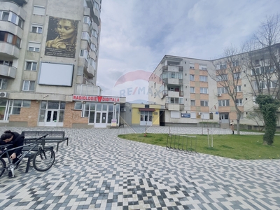 Spatiu comercial 21.71 mp inchiriere in Bloc de apartamente, Bihor, Oradea, Cantemir