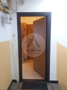 Vand apartament 2 camere Veterani