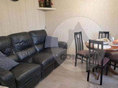 Vand apartament 3 camere Veterani