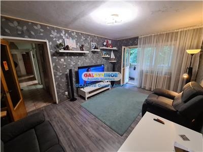 Vanzare Apartament 3 camere, Dec, Metrou Piata Iancului, 2 bai, parcar