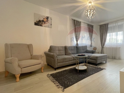 Apartament 2 camere inchiriere in bloc de apartamente Brasov, Tractorul