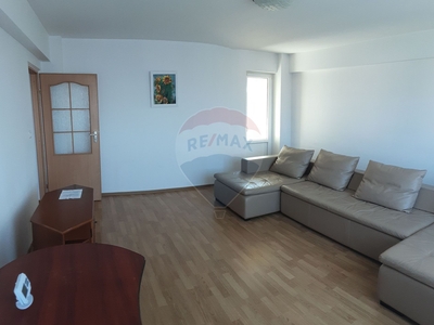 Apartament 2 camere inchiriere in bloc de apartamente Piatra-Neamt, Calea Romanului