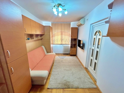 Apartament 3 camere inchiriere in bloc de apartamente Arad, Intim